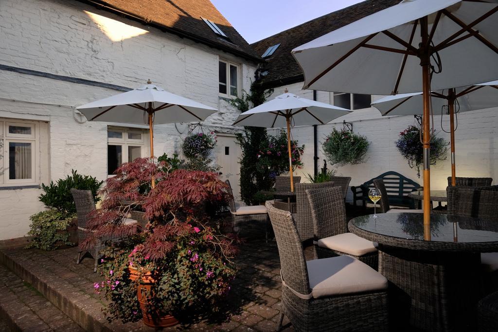 The Raven Hotel Much Wenlock Buitenkant foto